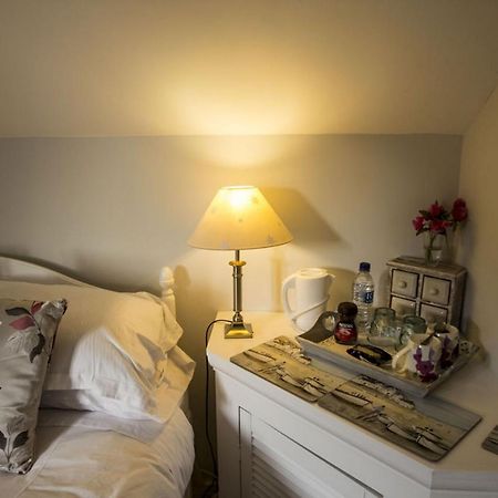 Fern Lodge Guesthouse Хайт Екстериор снимка