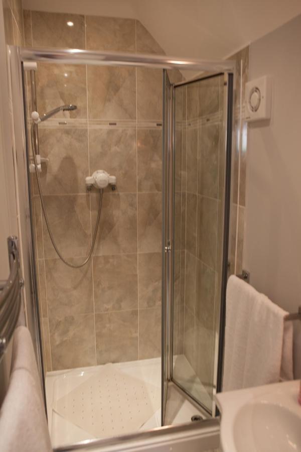 Fern Lodge Guesthouse Хайт Екстериор снимка