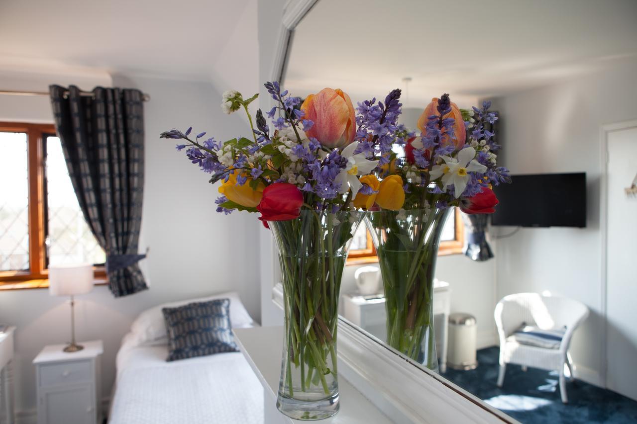 Fern Lodge Guesthouse Хайт Екстериор снимка