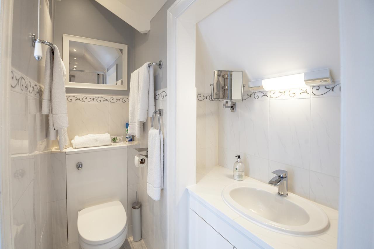 Fern Lodge Guesthouse Хайт Екстериор снимка